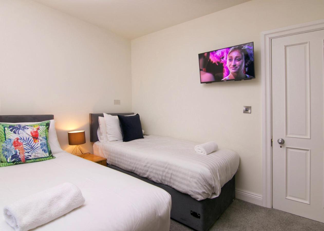 Appartamento Escape Ordinary At Castle Hume Enniskillen Esterno foto