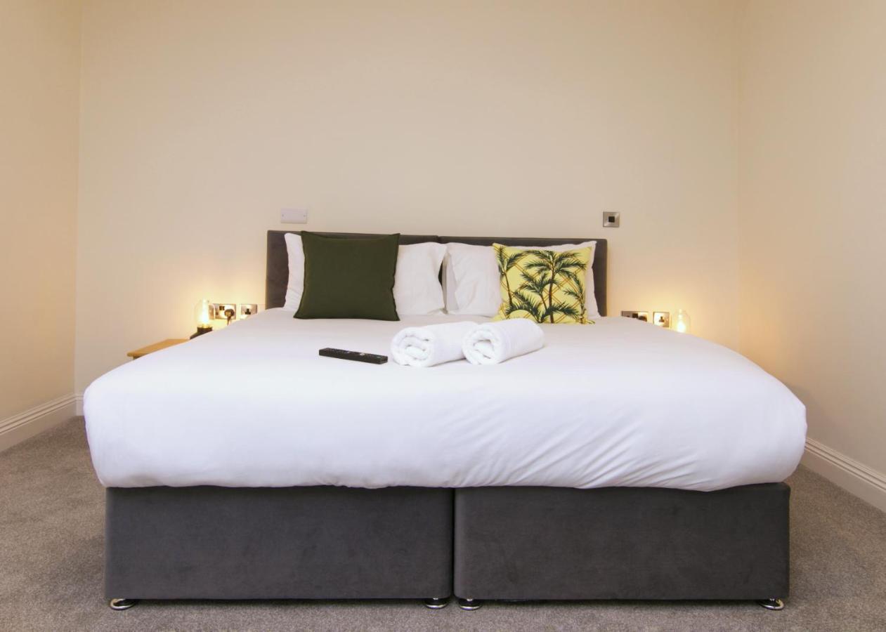 Appartamento Escape Ordinary At Castle Hume Enniskillen Esterno foto