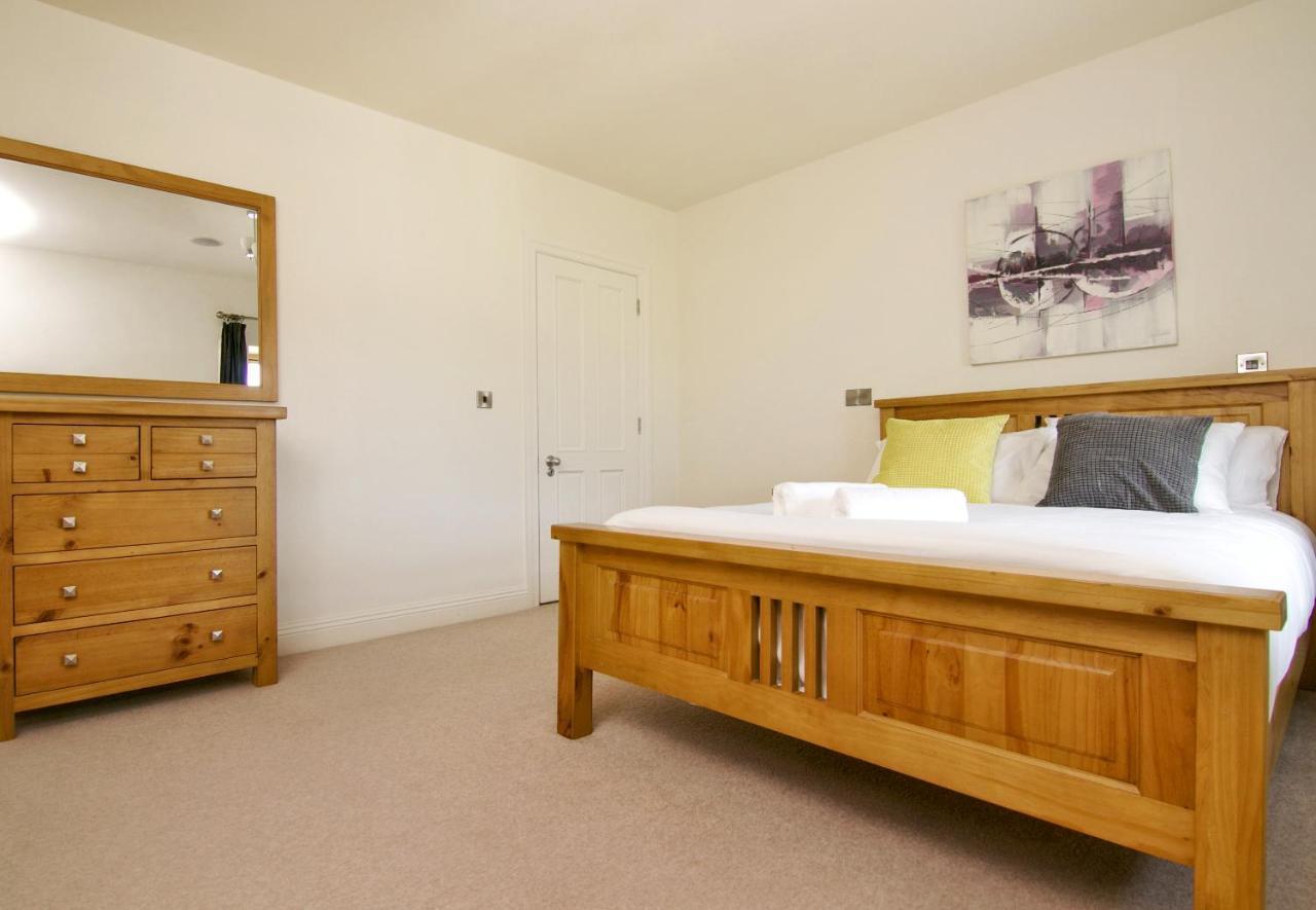 Appartamento Escape Ordinary At Castle Hume Enniskillen Esterno foto