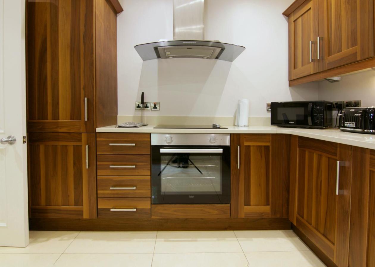 Appartamento Escape Ordinary At Castle Hume Enniskillen Esterno foto