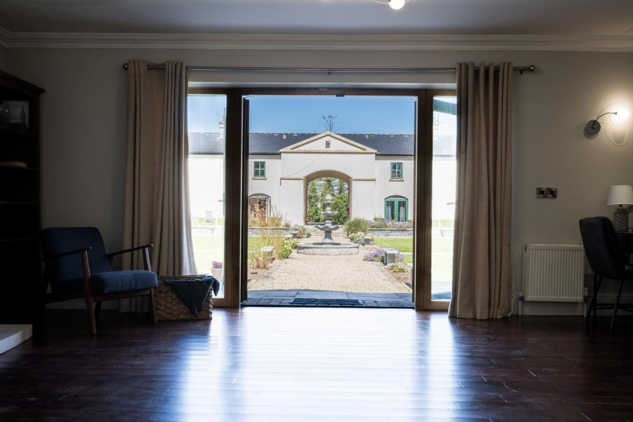 Appartamento Escape Ordinary At Castle Hume Enniskillen Esterno foto