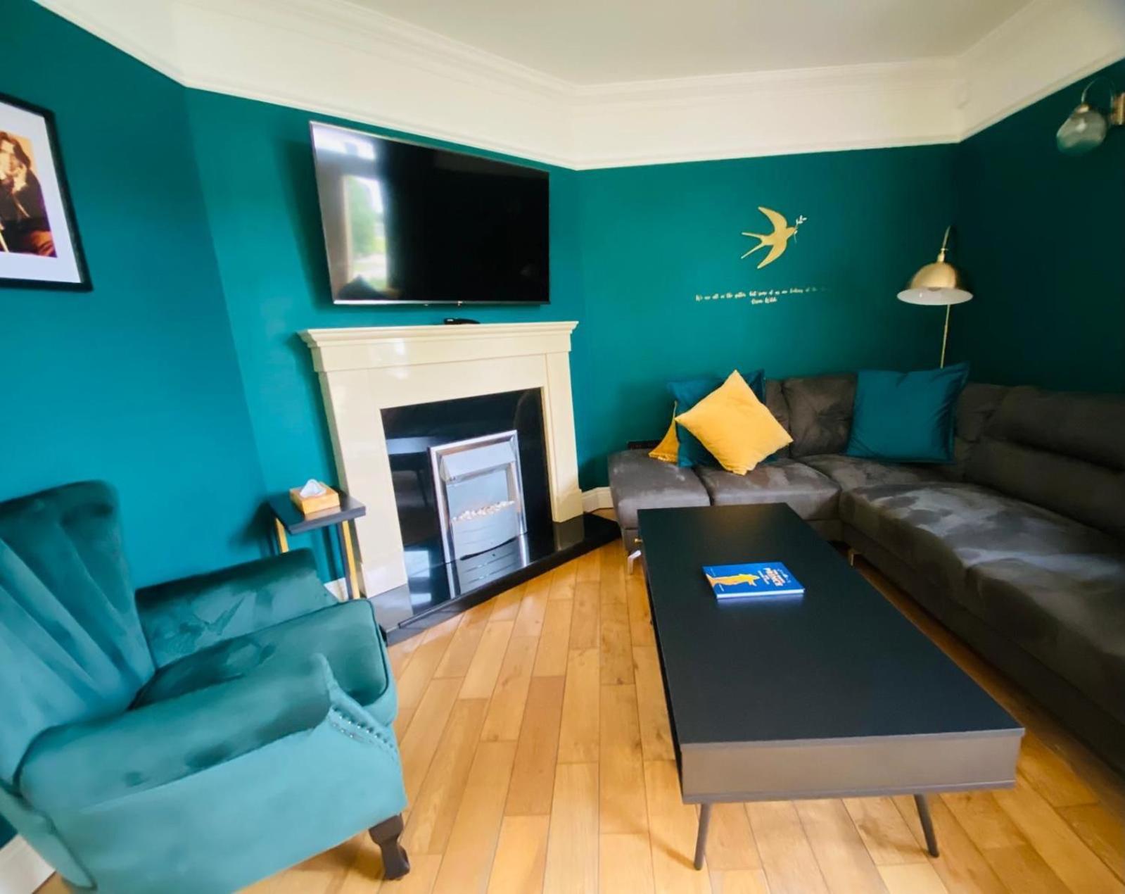 Appartamento Escape Ordinary At Castle Hume Enniskillen Esterno foto