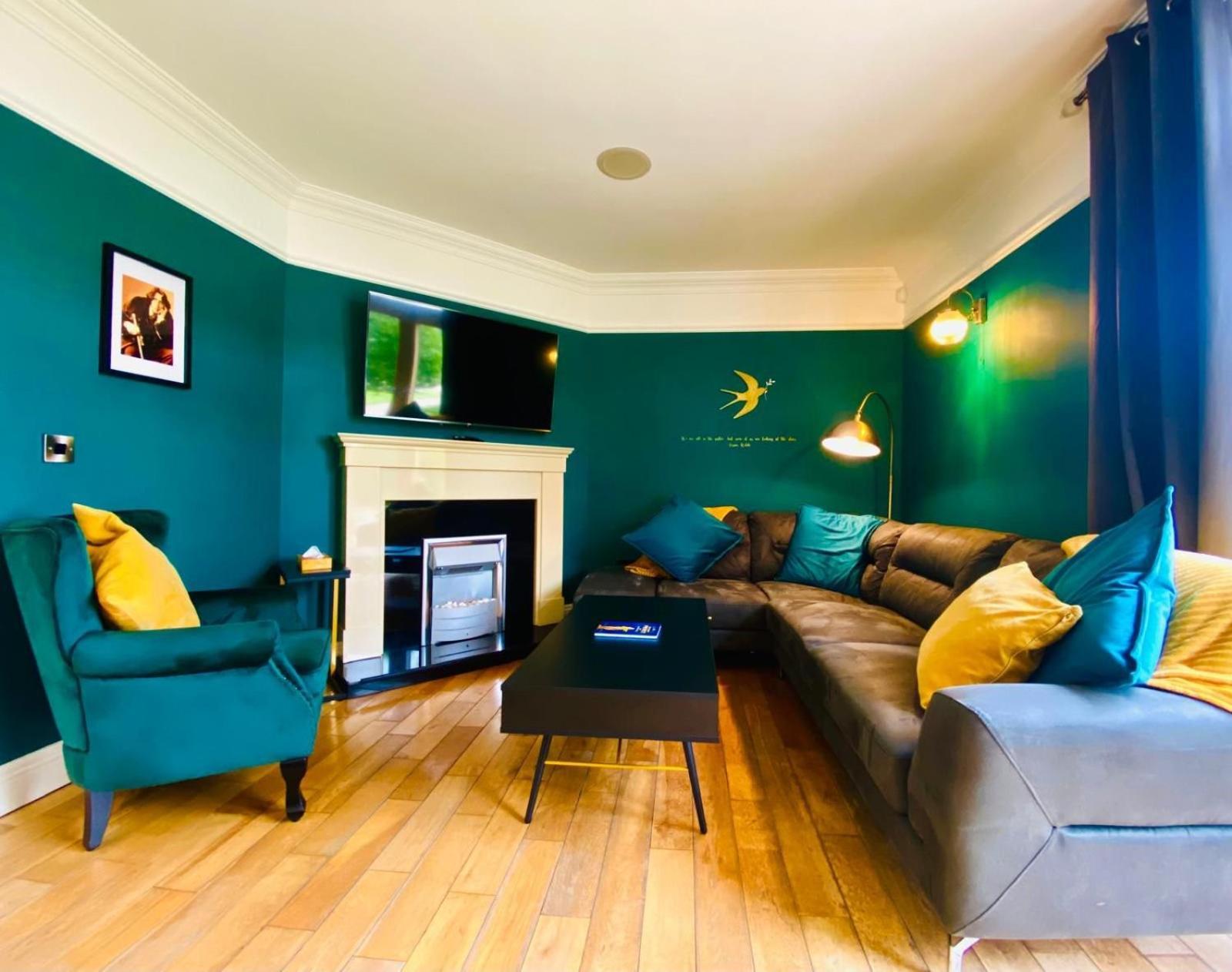 Appartamento Escape Ordinary At Castle Hume Enniskillen Esterno foto